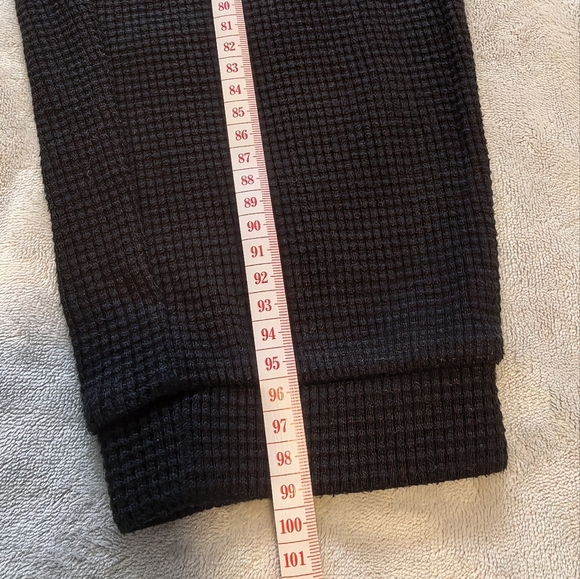 ALO Yoga Women's Black Waffle Knit Joggers - Picture 9 of 10